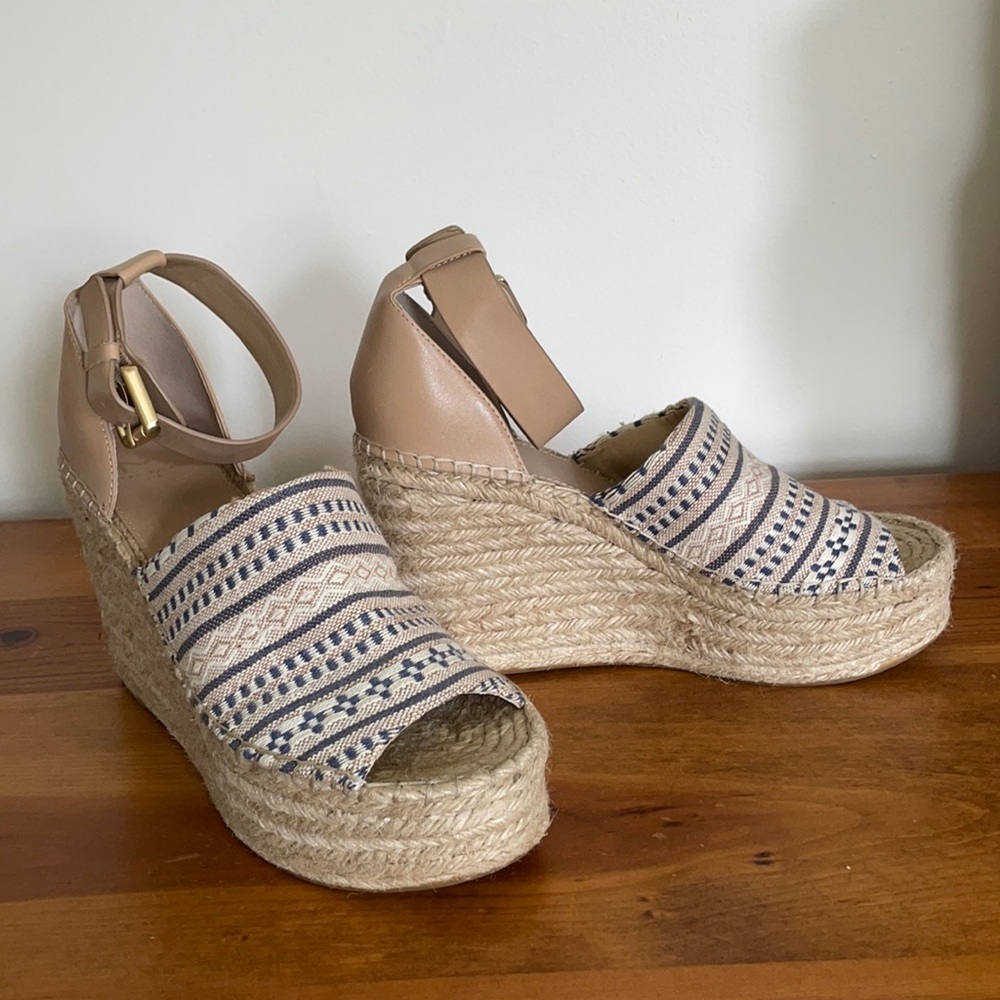 Marc Fisher LTD Adalyn Wedge Sandal Size 8.5